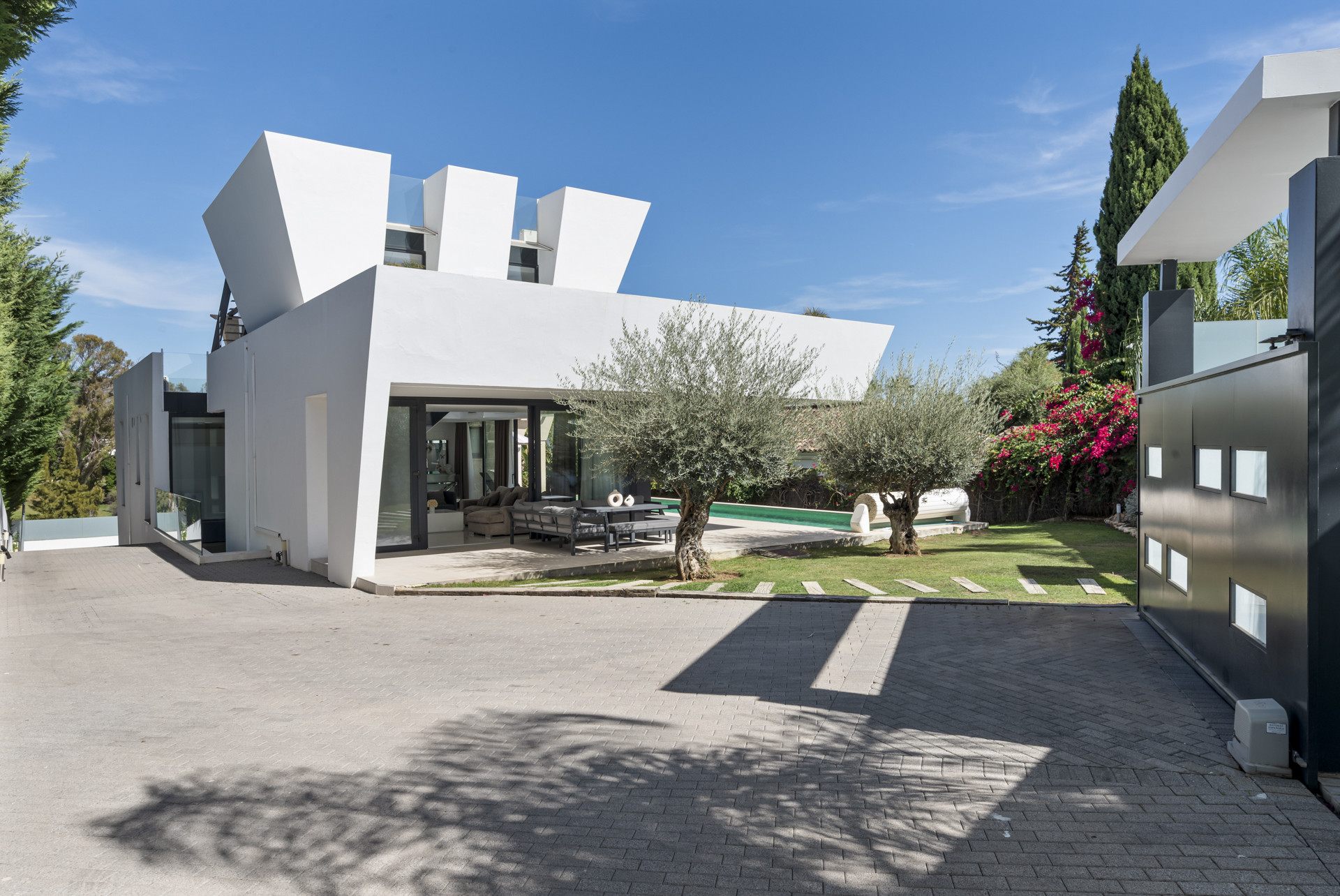 Nueva Andalucía, Marbella